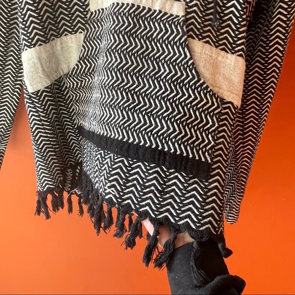 Rebellion Lrg Tassel Sweater - Picture 5 of 11